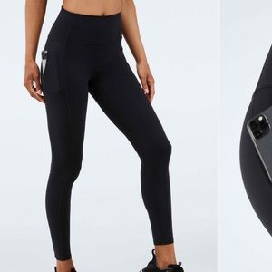 Fabletics trinity utility leggings - lightly worn, in perfect condition